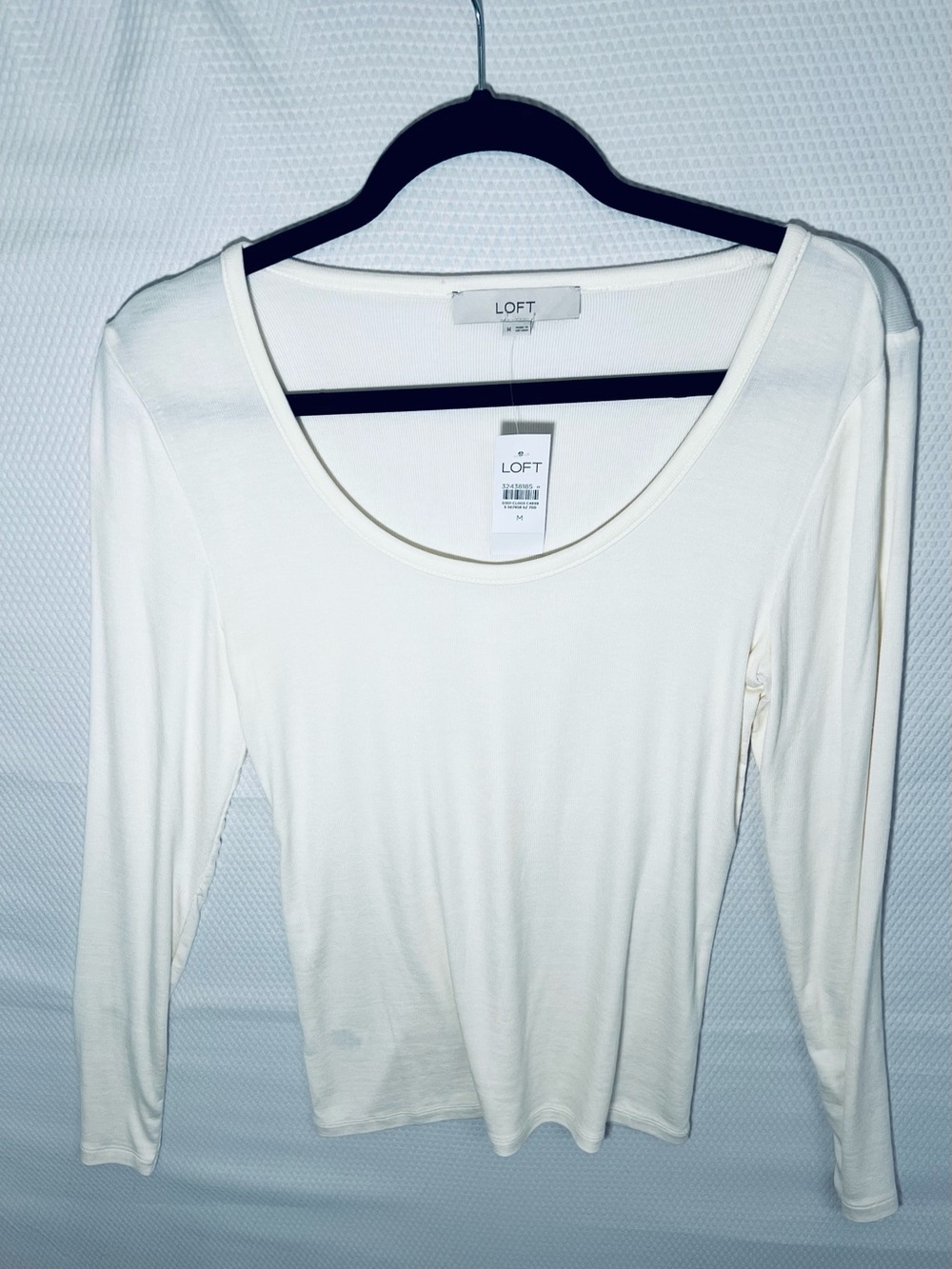 LOFT Cream Scoop Neck Long Sleeve Tee